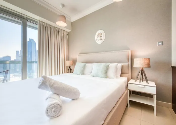 Prime Retreats - Downtown Dubai